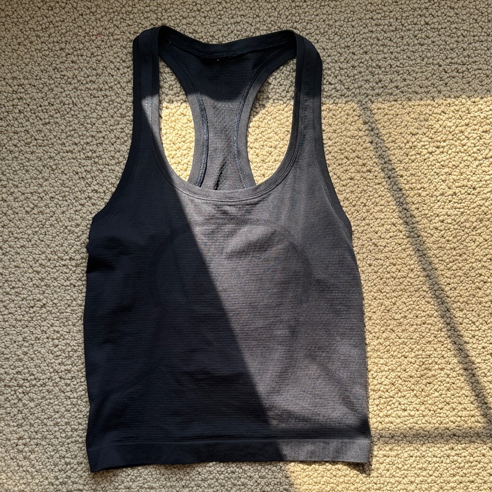 Lululemon Swiftly Racerback Tank size 4 race length